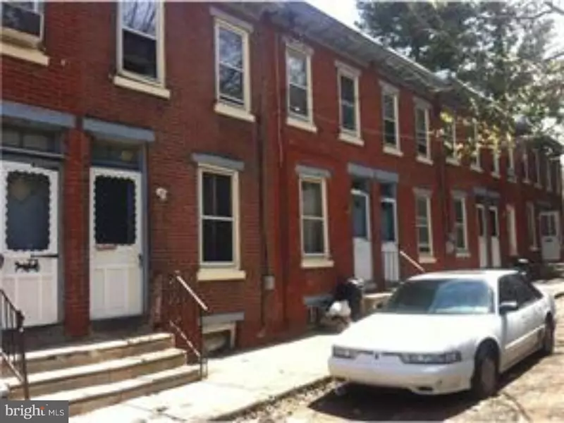 2 PENNS CT, Philadelphia, PA 19144