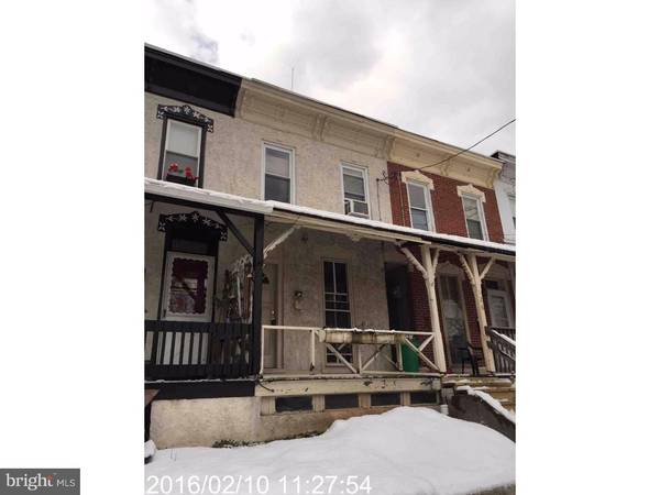 128 S 3RD AVE, Royersford, PA 19468