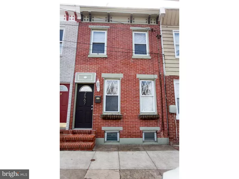 2567 TRENTON AVE, Philadelphia, PA 19125