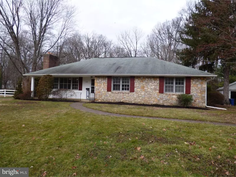 1022 HOLLYTREE RD, Abington, PA 19001