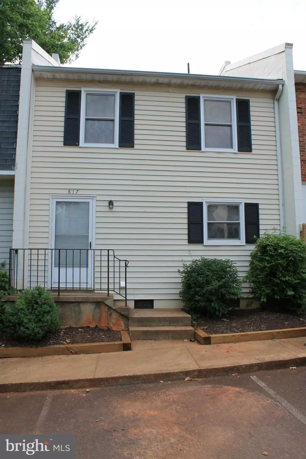 Culpeper, VA 22701,617 4TH ST