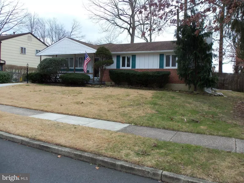 106 SHERWOOD DR, Turnersville, NJ 08012