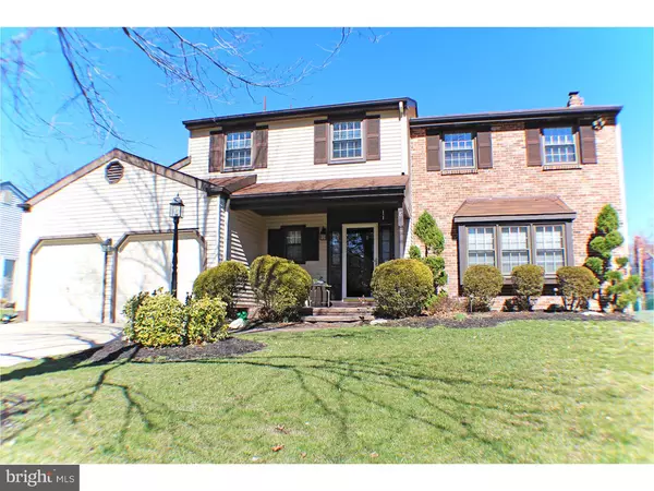 8 TELFORD LN, Mount Laurel, NJ 08054