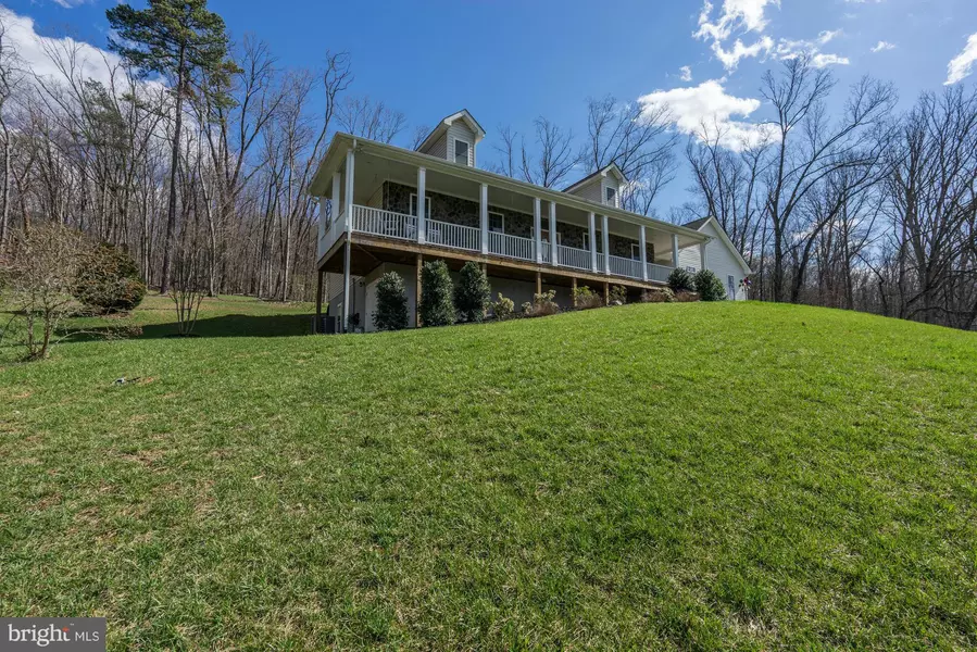 7010 HOWELLSVILLE RD, Boyce, VA 22620