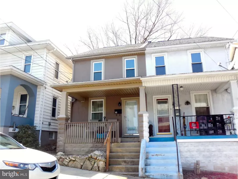 14 CHERRY ST, Pine Grove, PA 17963