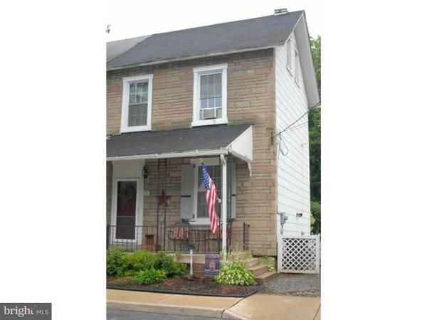 27 SPRUCE ST, Coatesville, PA 19320