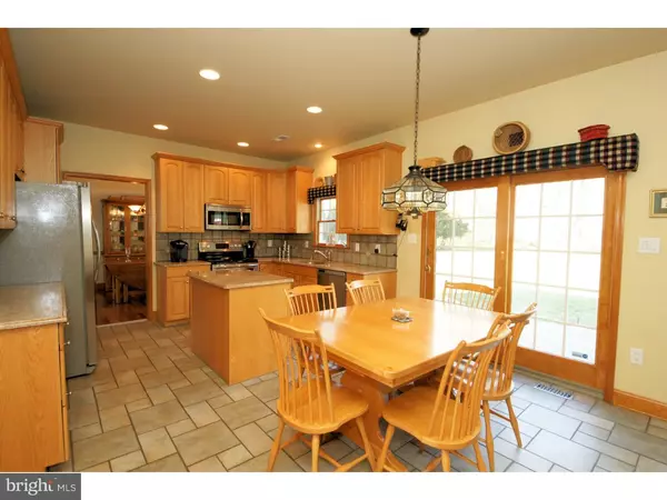 Columbus, NJ 08022,32 CLOVERDALE WAY