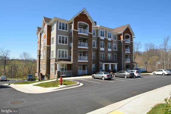 19 CLAY LODGE LN #303, Catonsville, MD 21228