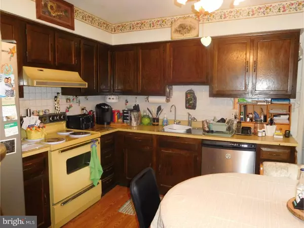 Delran, NJ 08075,136 REDSTONE RDG