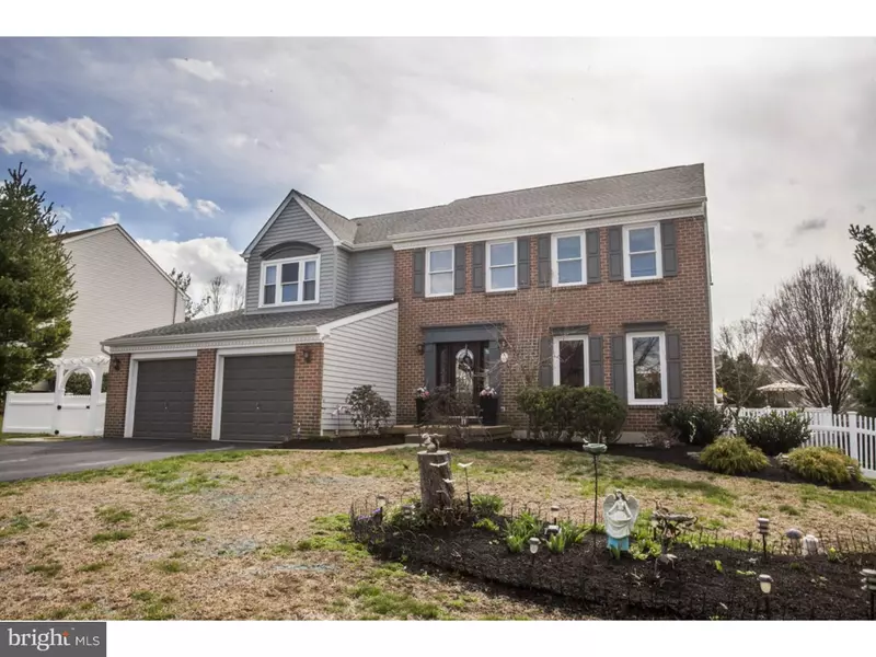 8 GARNET CIR, Conshohocken, PA 19428