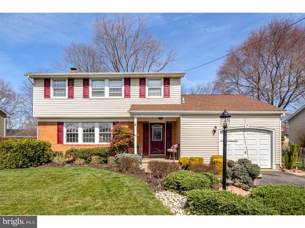 7 COBBLESTONE RD, Cherry Hill, NJ 08003