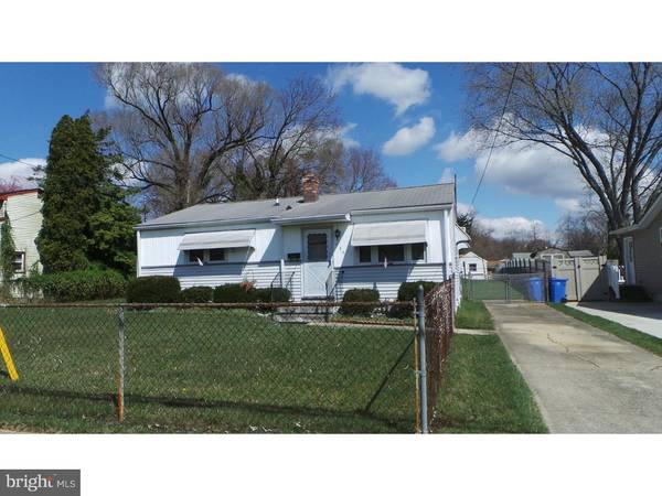 559 LYNNE DR, Clayton, NJ 08312