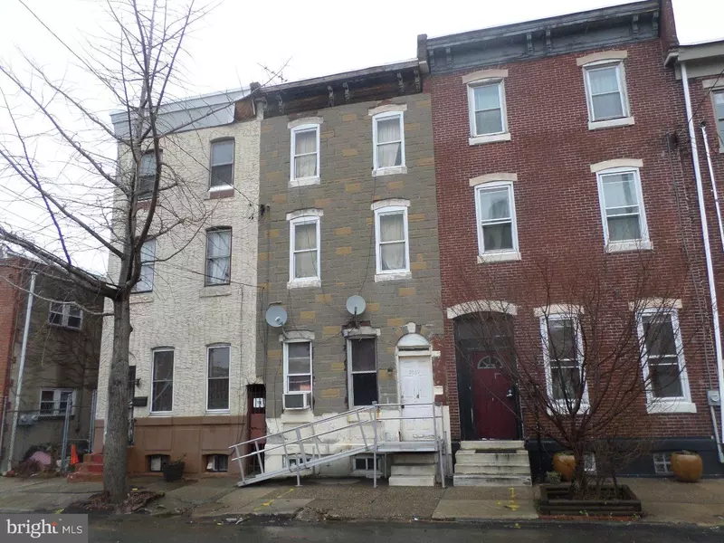 2039 E SUSQUEHANNA AVE, Philadelphia, PA 19125