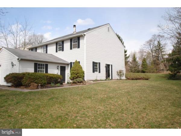 405 INDIAN CREST DR, Harleysville, PA 19438