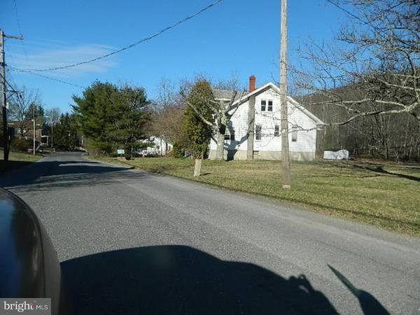 Tamaqua, PA 18252,147 OWL CREEK RD