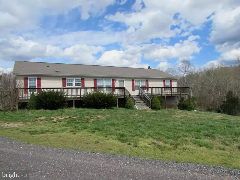 2315 LILLY PAD LN, Locust Grove, VA 22508