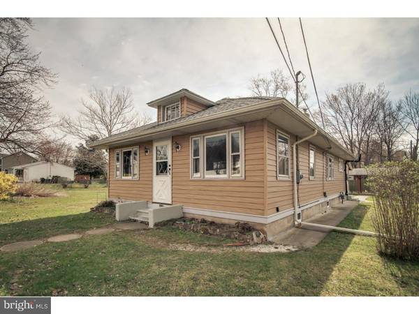 836 WALNUT AVE, Deptford, NJ 08096