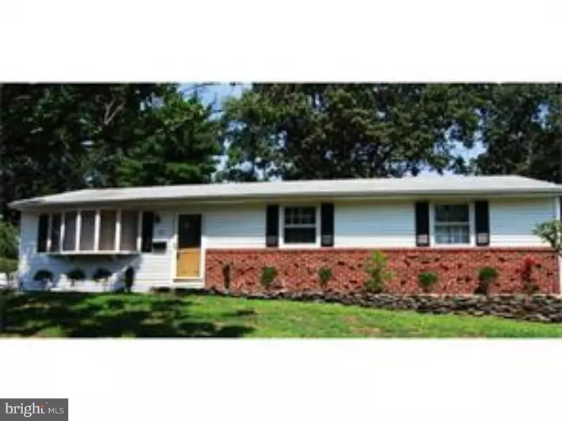 16 SOMERSET RD, Turnersville, NJ 08012