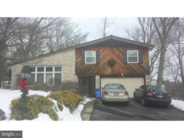 204 RED BARN RD, Willow Grove, PA 19090