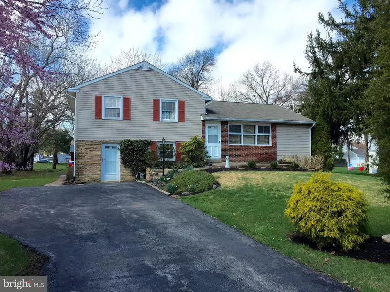 113 EVANS RD, Norristown, PA 19403