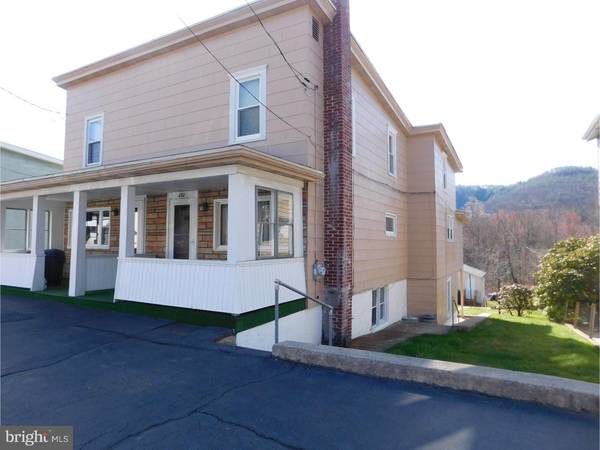 252 W COLUMBUS AVE, Nesquehoning, PA 18240