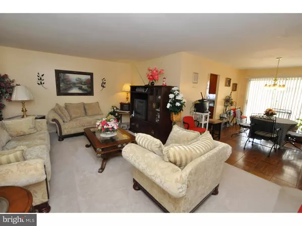 Willingboro, NJ 08046,15 GUILD CT