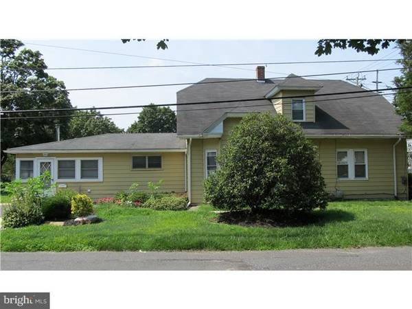 404 CLAYTON RD, Williamstown, NJ 08094