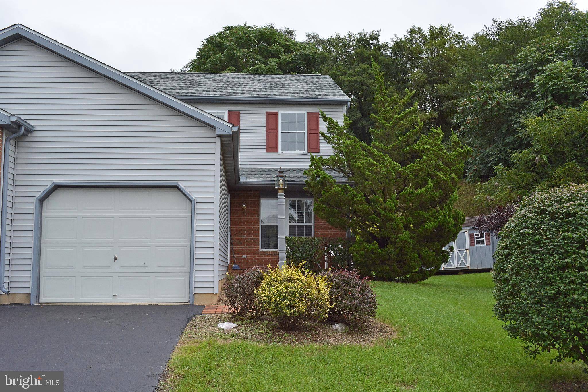 192 MORTAR LN, Ephrata, PA 17522
