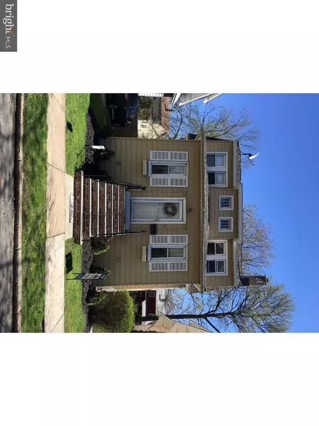 10 OGDEN AVE, Collingswood, NJ 08108