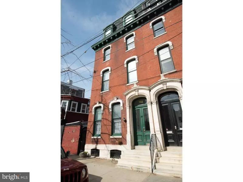 702 N 5TH ST, Philadelphia, PA 19123