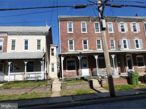 405 WALNUT ST, Royersford, PA 19468