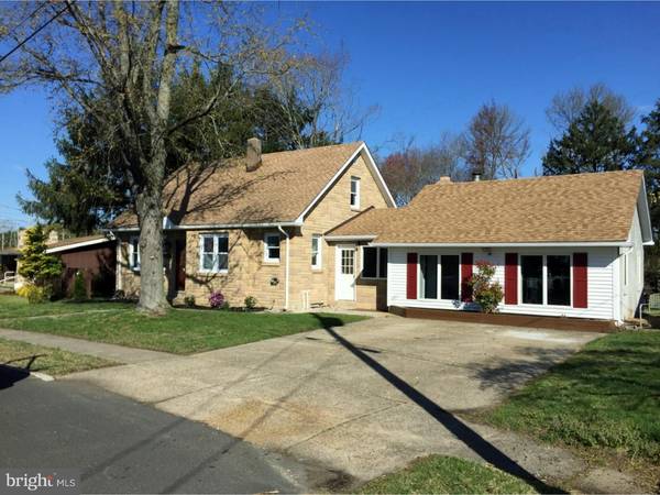 219 N ULMER AVE, Gibbstown, NJ 08027