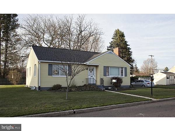 803 4TH AVE, Parkesburg, PA 19365