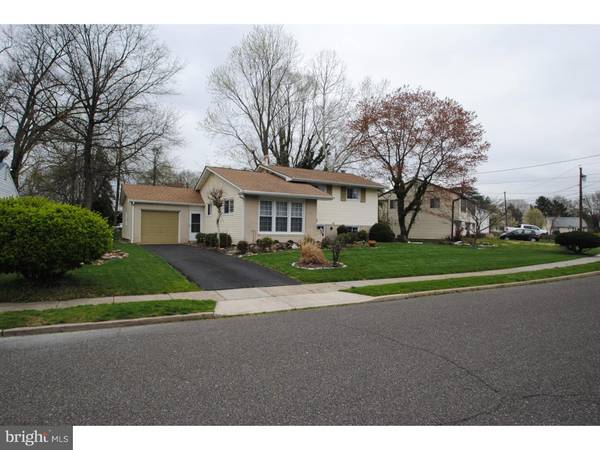 7 CYNWYD DR, Burlington Township, NJ 08016