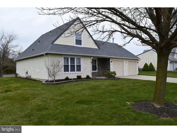 Eastampton, NJ 08060,8 KNOTTY OAK DR