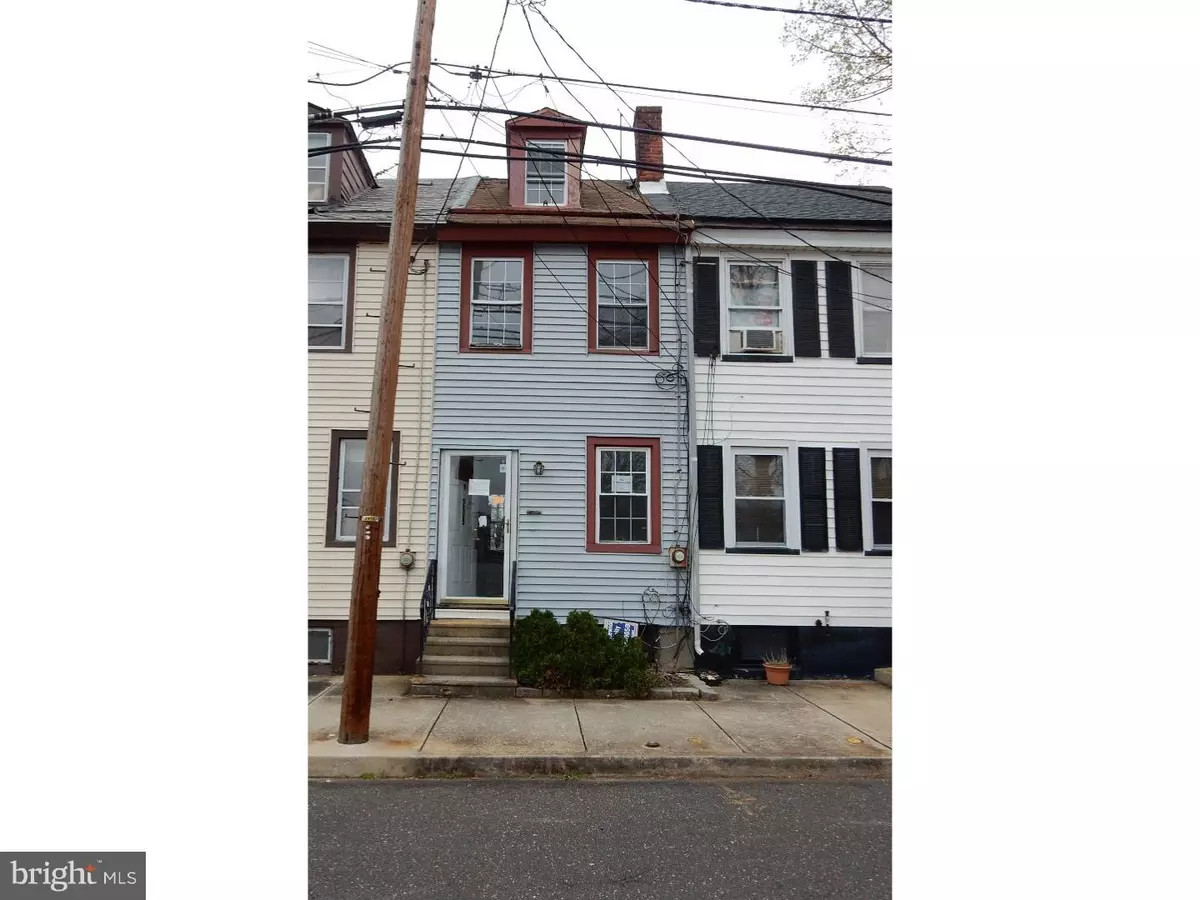 Burlington, NJ 08016,229 SAINT MARY ST