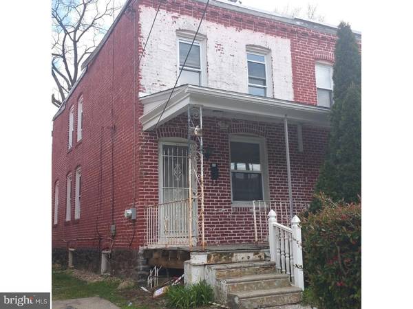 135 WALNUT AVE, Ardmore, PA 19003