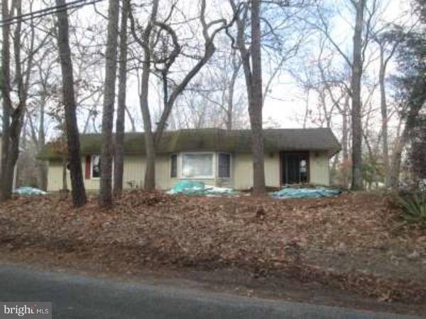 2103 N LAKESHORE DR, Pemberton Twp, NJ 08015