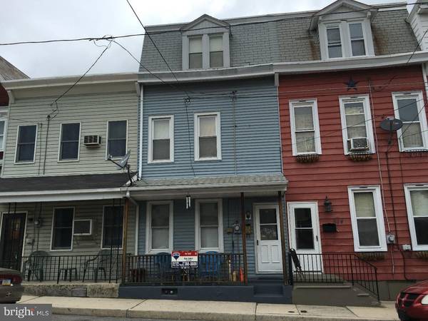 516 W RACE ST, Pottsville, PA 17901