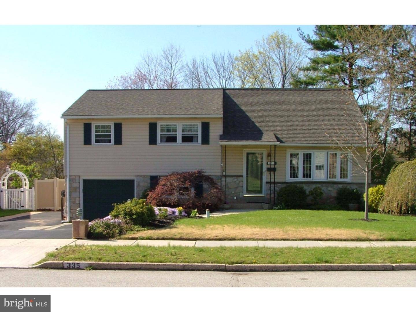 335 ERIE DR, Lansdale, PA 19446