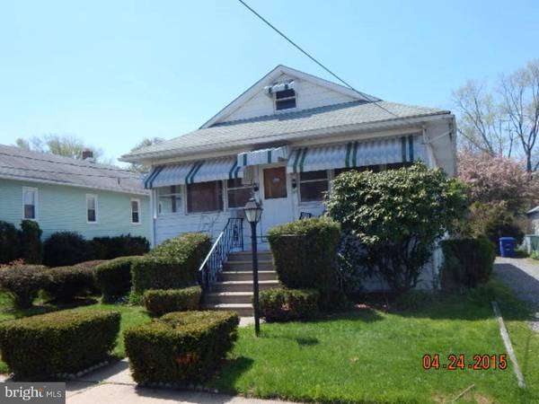 54 N HOLLY AVE, Maple Shade, NJ 08052