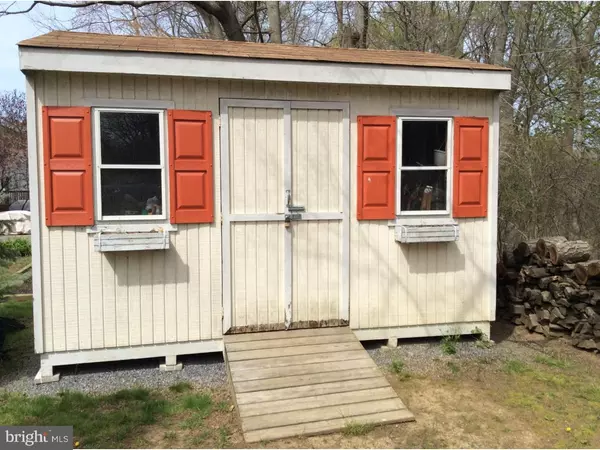 Bordentown, NJ 08505,85 CREEKWOOD DR