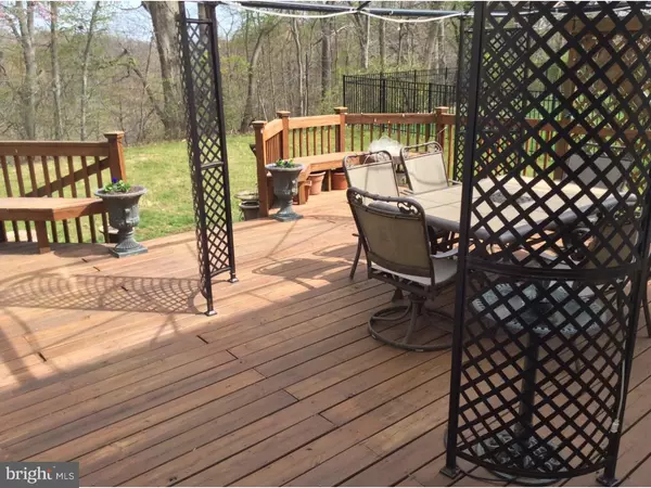 Bordentown, NJ 08505,85 CREEKWOOD DR