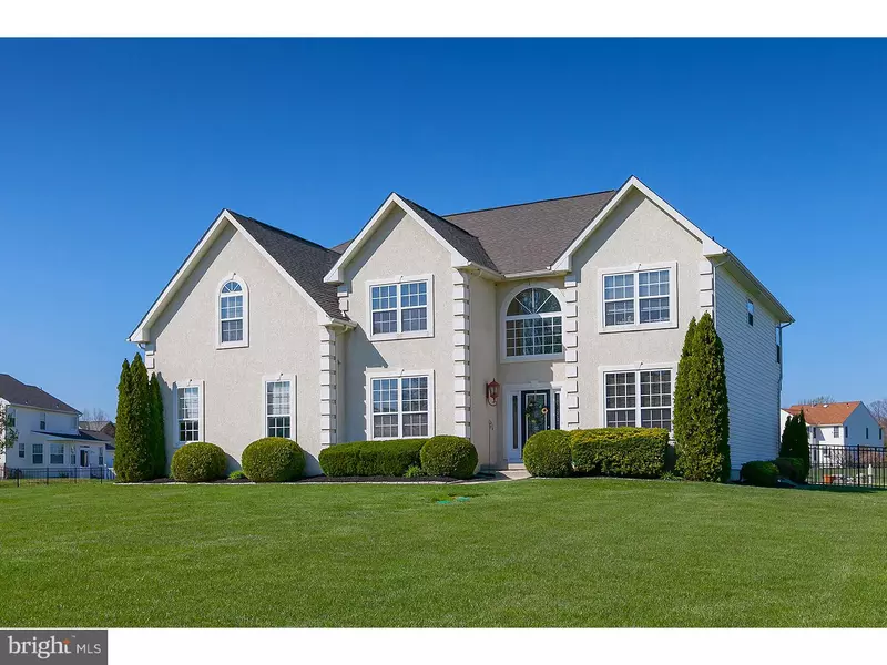 10 HICKORY LN, Mullica Hill, NJ 08062