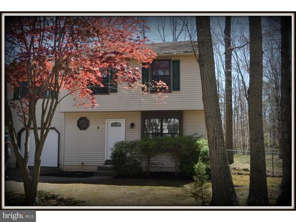 8 CATHERINE CT, Sicklerville, NJ 08081