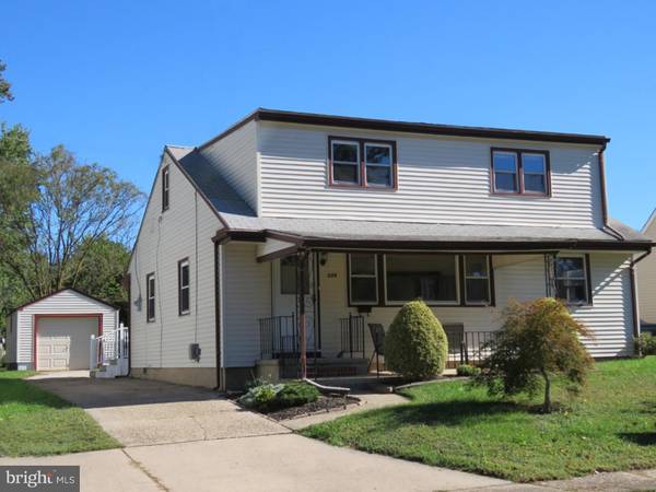 339 S MAPLE AVE, Maple Shade, NJ 08052