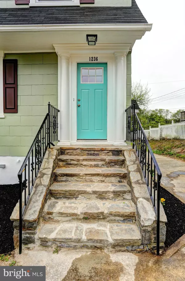 Halethorpe, MD 21227,1236 TEN OAKS RD