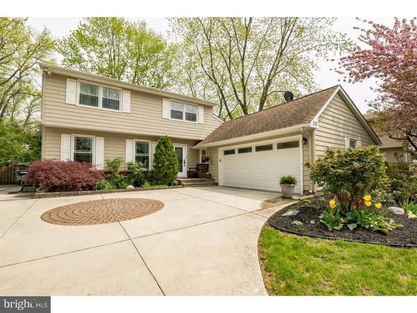 727 LIBERTY RD, Mount Laurel, NJ 08054