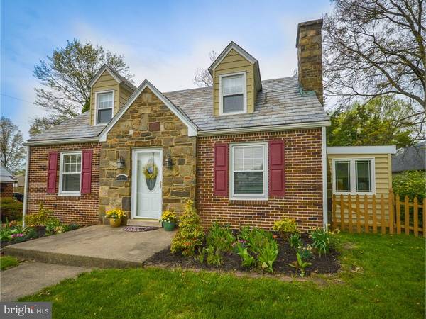 323 E CHESTNUT ST, Souderton, PA 18964