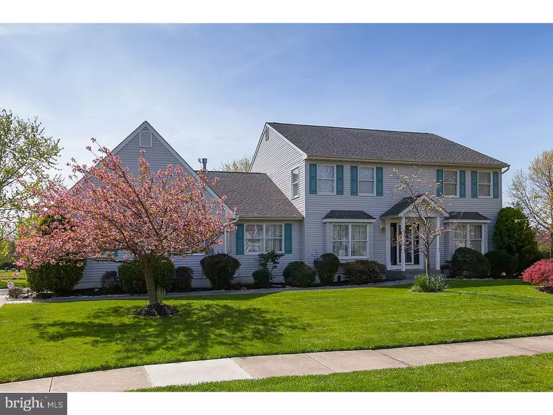 6 PEACHTREE LN, Mullica Hill, NJ 08062